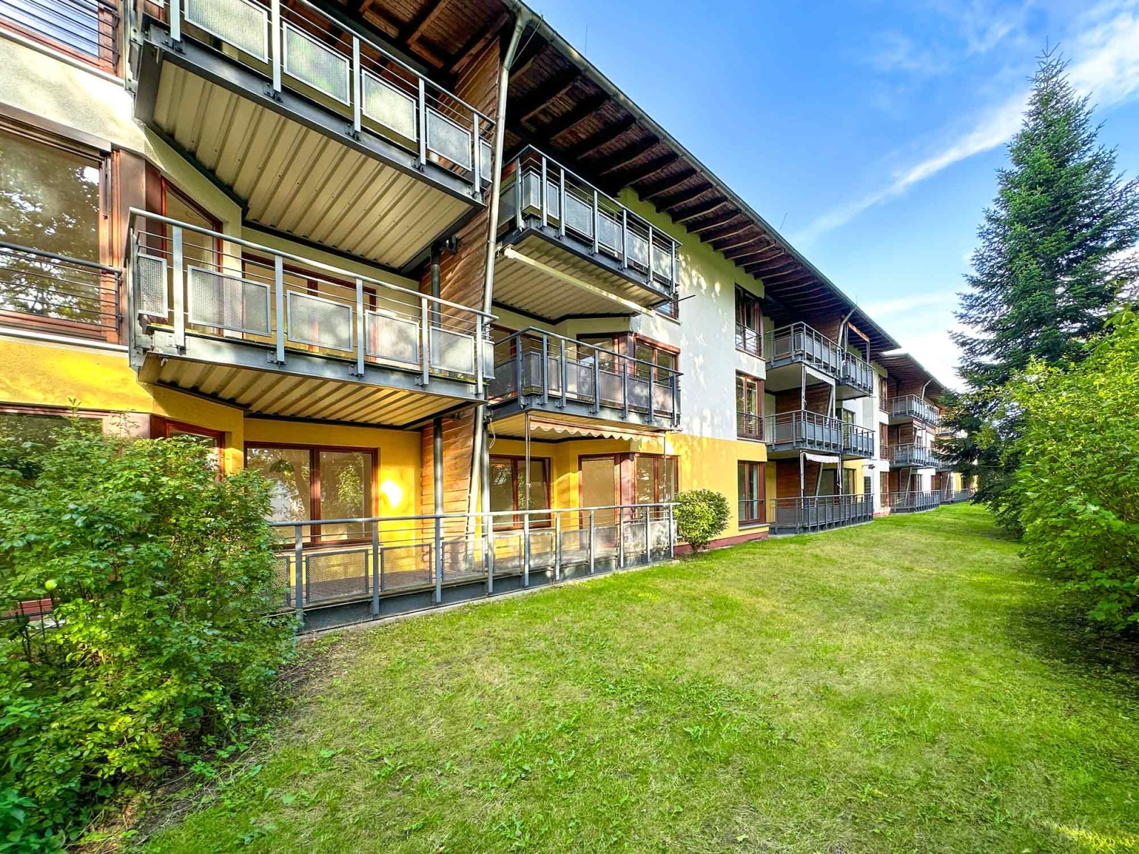 parkresidenz-luenen-aussenaufnahme-3